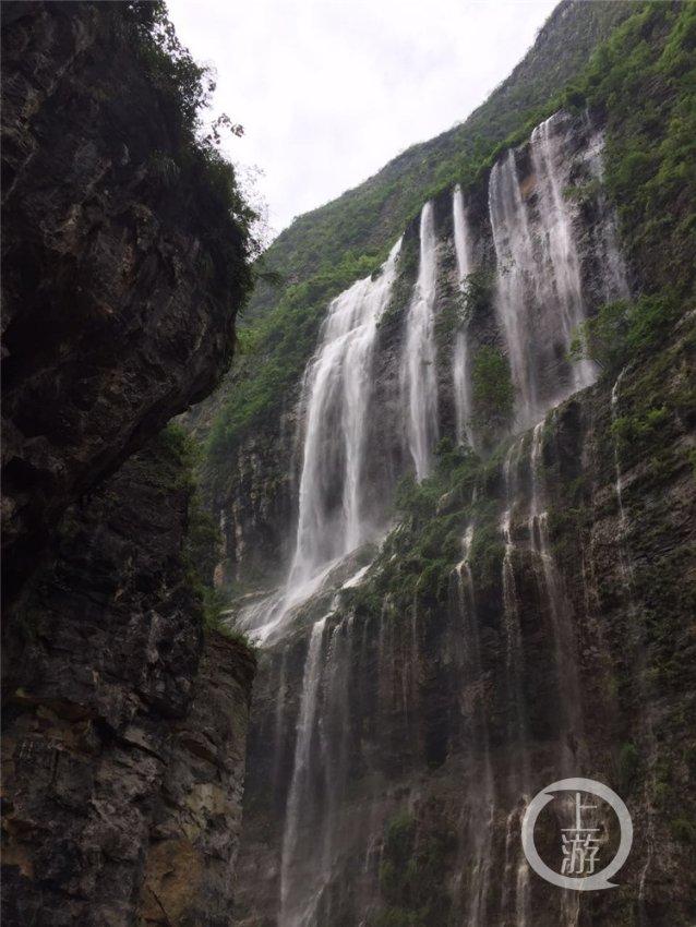 机械师检修保安全 护航春运回家路